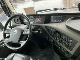 Volvo FH 16.550 8x4 Euro 6 Fassi 42 Tonmeter laadkraa...