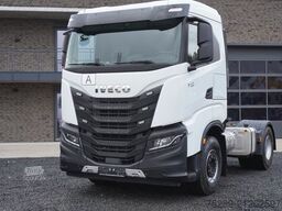 IVECO X-Way 480 AS440XT/P SZM Schubbodenhydraulik
