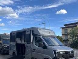 AKX DOUBLE CABIN RENAULT MASTER STALLION LAYOUT