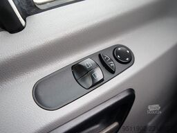MERCEDES-BENZ Sprinter 516 CDi Koffer LBW Klima Tempo 120KW E6