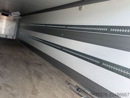 SCHMITZ CARGOBULL SKO 20 City damaged
