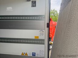 SCHMITZ CARGOBULL SKO 20 City damaged