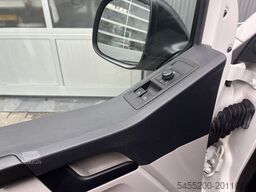 Volkswagen Transporter 2.0 TDI L2H1 DC Airco Cruise contro...
