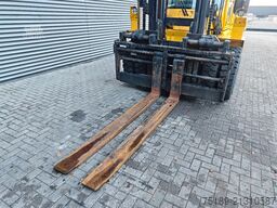 Hyundai 10.00-800  Hours!