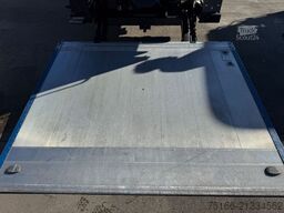 MERCEDES-BENZ ACTROS 2535 L Getränkekoffer 7,55 m LBW 2 T*LENK