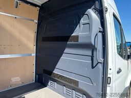MERCEDES-BENZ Sprinter 317 CDI KA/L2H2/3665/MBUX/NAVI/AUTOMATI