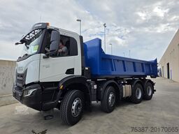 IVECO Trakker