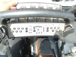 Mercedes-Benz Arocs 2051 + 4X4 + HIAB 302 E6 / JIB 70 X 4 + 1...