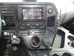 Mercedes-Benz Arocs 2051 + 4X4 + HIAB 302 E6 / JIB 70 X 4 + 1...