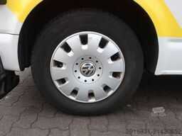 VOLKSWAGEN T5 Transporter Hochdach lang/KTW/Klima/FN: 26