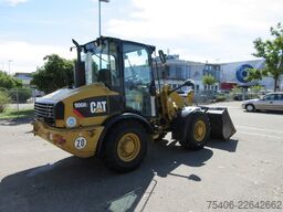 caterpillar 906H2 Radlader, Schaufel + Gabel