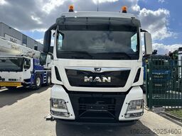 MAN TGX 35.420 8x4-4 TRIDEM + CRANE (26m!) HIAB X-H...