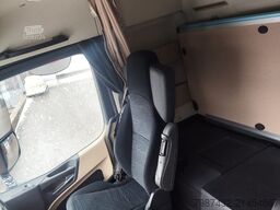 Mercedes-Benz Actros 2551