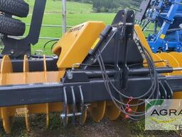 Mammut KIPPER SILAGEWALZE SILO KOMPAKT SK 300 H