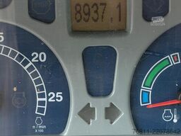 New Holland T 7050 AUTO COMMAND