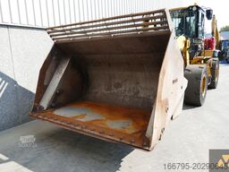 Caterpillar 938M
