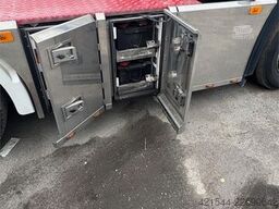 Renault 520 Tractor Unit with Nomek Body – 530 hp!