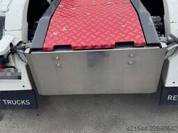 Renault 520 Tractor Unit with Nomek Body – 530 hp!