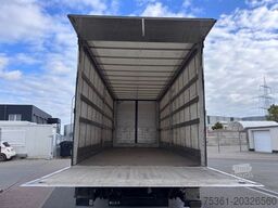 DAF LF 320 Sleeper Cab Pritsche & Plane mit LBW E6