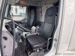 DAF LF 320 Sleeper Cab Pritsche & Plane mit LBW E6