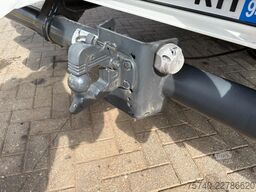 Renault D 12.240 + HYDRAULIC RAMPS + LIER 5400 KG + EUR...