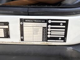 Renault D 12.240 + HYDRAULIC RAMPS + LIER 5400 KG + EUR...