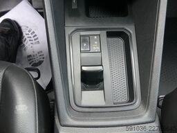 VW Caddy Maxi Kombi 2.0 TDI 7-SITZER TAXIPAKET/LED