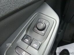 VW Caddy Maxi Kombi 2.0 TDI 7-SITZER TAXIPAKET/LED