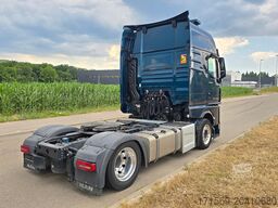 MAN TGX 18.510 + Rolfo Auriga Deluxe 121