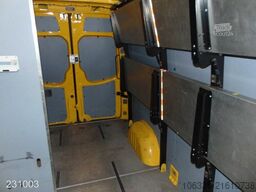 VW CRAFTER 35 2.0 TDI -KLIMA-REGALSYSTEM-KAMERA-