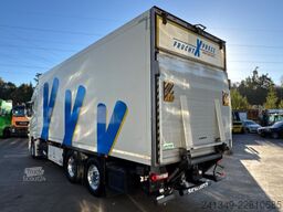 VOLVO FH-460 6x2 Mitsubishi Frigo