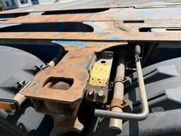 SCHMITZ CARGOBULL SCF 24G LIFT 40