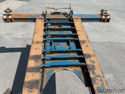 SCHMITZ CARGOBULL SCF 24G LIFT 40