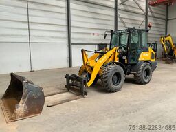 Kubota R 090