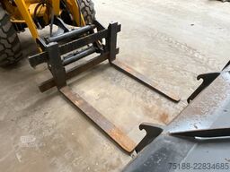 Kubota R 090