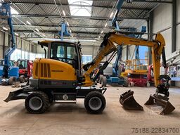 Neuson EW 65 powertilt