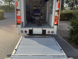 Mercedes-Benz Sprinter 519