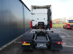 Mercedes-Benz Actros 1942 tractor unit