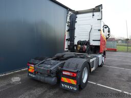 Volvo FH 420 LNG Globetrotter tractor unit