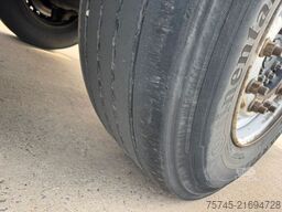 SCHMITZ CARGOBULL SCB*S3D * STAHL & STAHL * 39 KUBIK * LIFTACHSE *