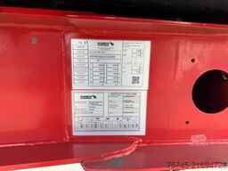 SCHMITZ CARGOBULL SCB*S3D * STAHL & STAHL * 39 KUBIK * LIFTACHSE *