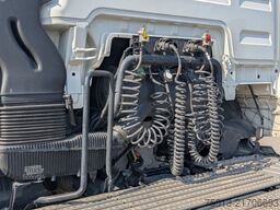 MAN TGX 18.520 BL SA 4x4 Hydrodrive, MIETEN?