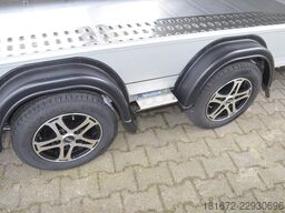 Debon 3500 Kg Kofferanhänger Autoanhänger