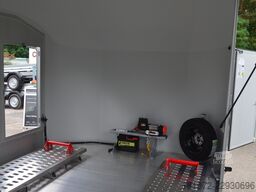 Debon 3500 Kg Kofferanhänger Autoanhänger