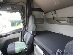 MAN TGX 18.470 / 2022 / Curtainsider 19 EPAL