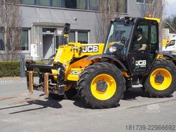 JCB 526-56 AGRI Plus / 5.6 m / joystick