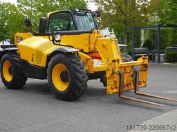 JCB 535-95 / 3.5 T / range 9.5 m / joystick