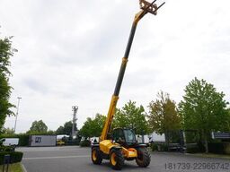 JCB 535-95 / 3.5 T / range 9.5 m / joystick