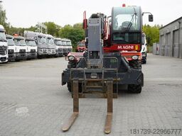 MAGNI RTH 5.26 telescopic loader / Range 26 m
