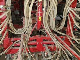 Horsch Focus 6 TD mit Maistro und  Rapsschiene